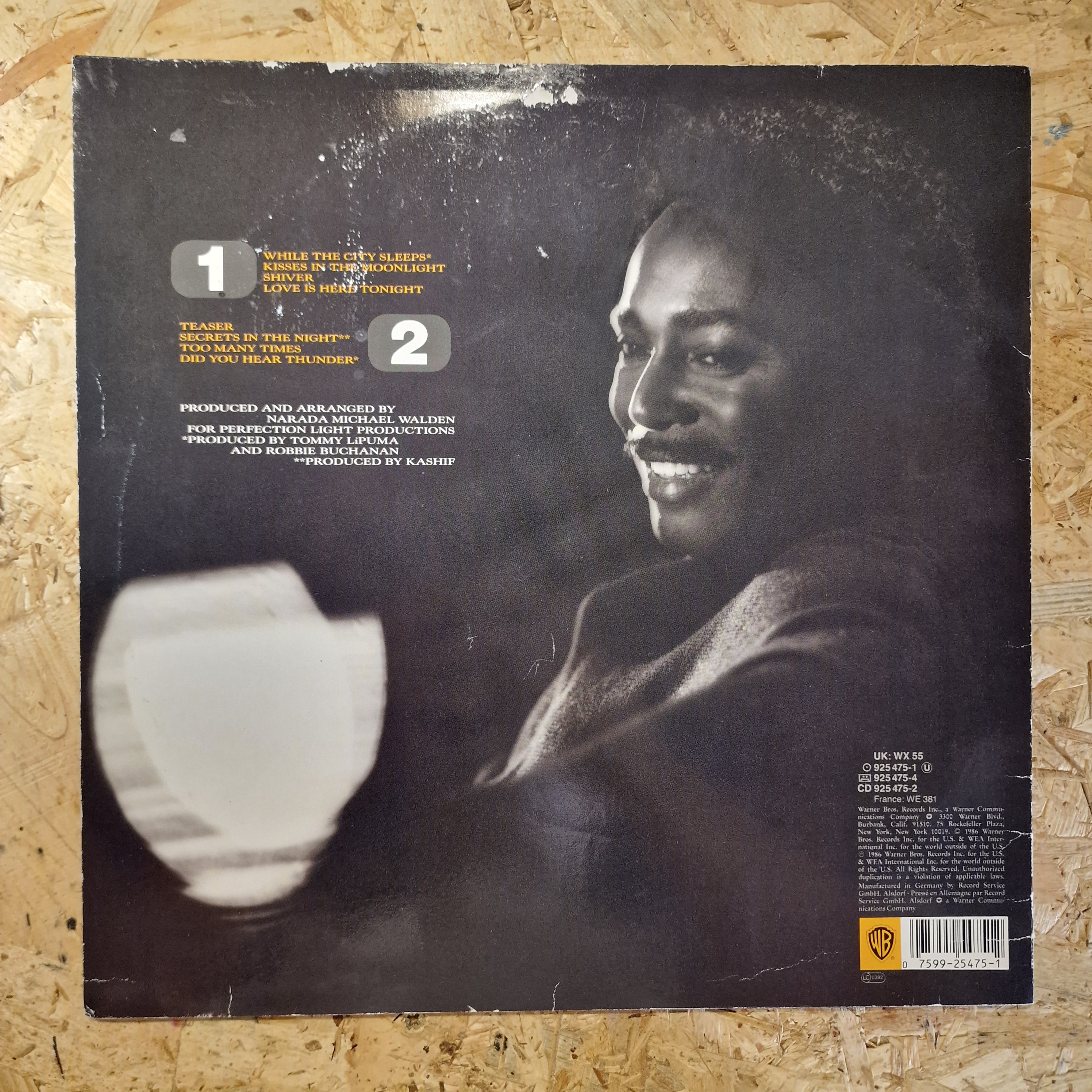 George Benson – While The City Sleeps...