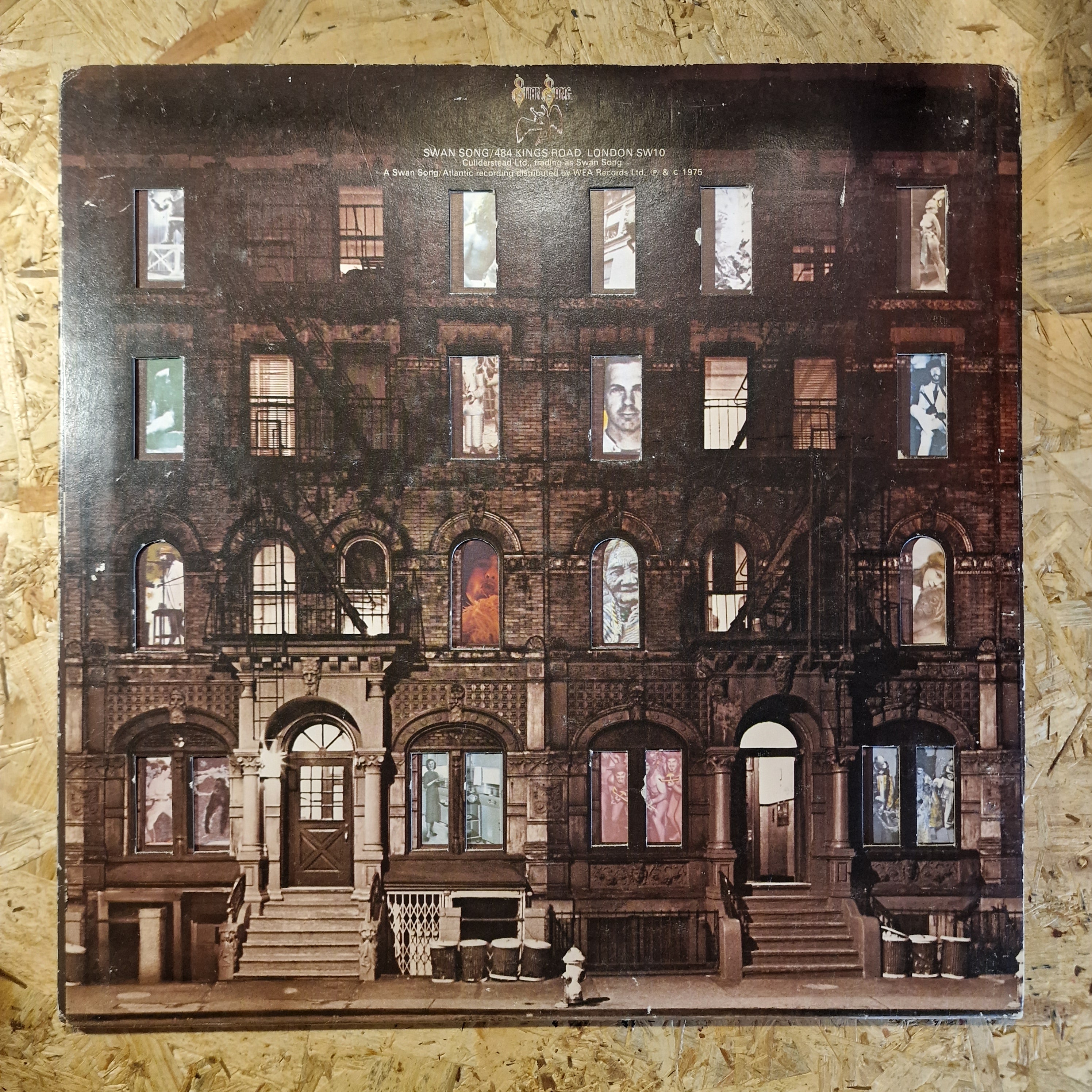 Led Zeppelin – Physical Graffiti