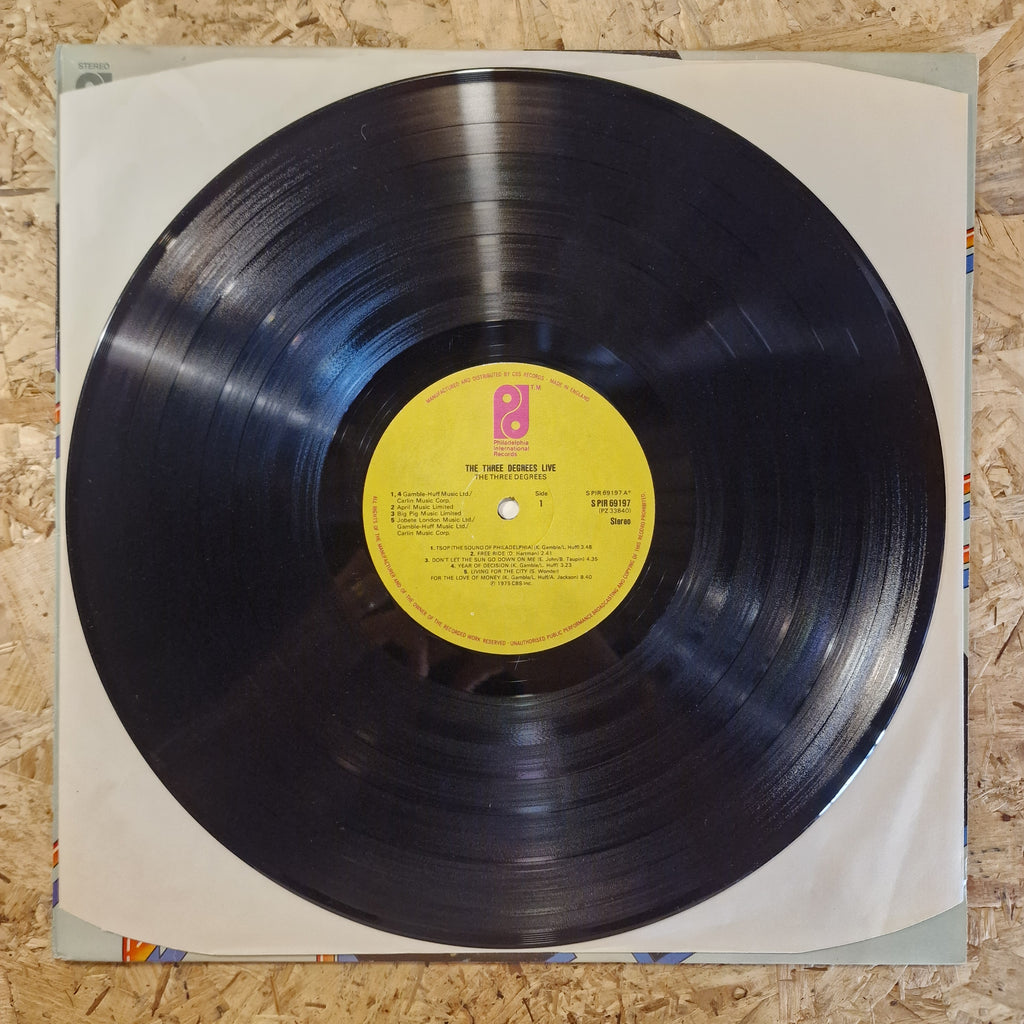 The Three Degrees – The Three Degrees Live