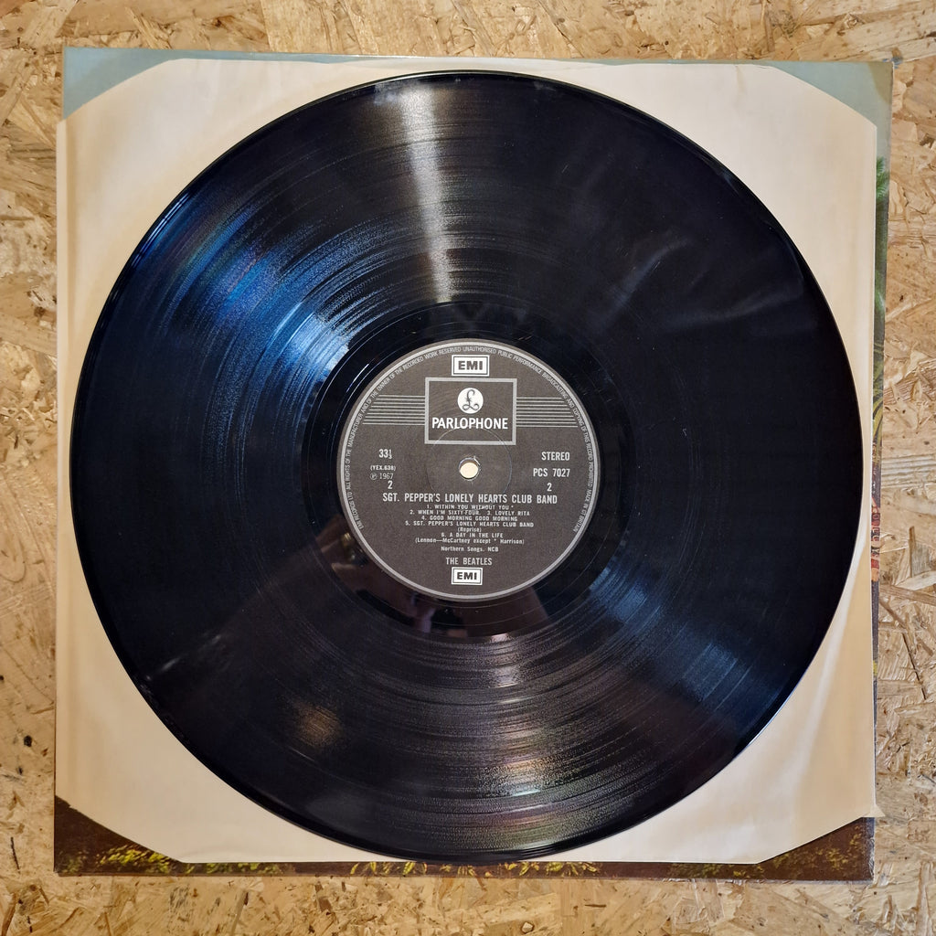 The Beatles – Sgt. Pepper's Lonely Hearts Club Band (1975 UK Reissue)