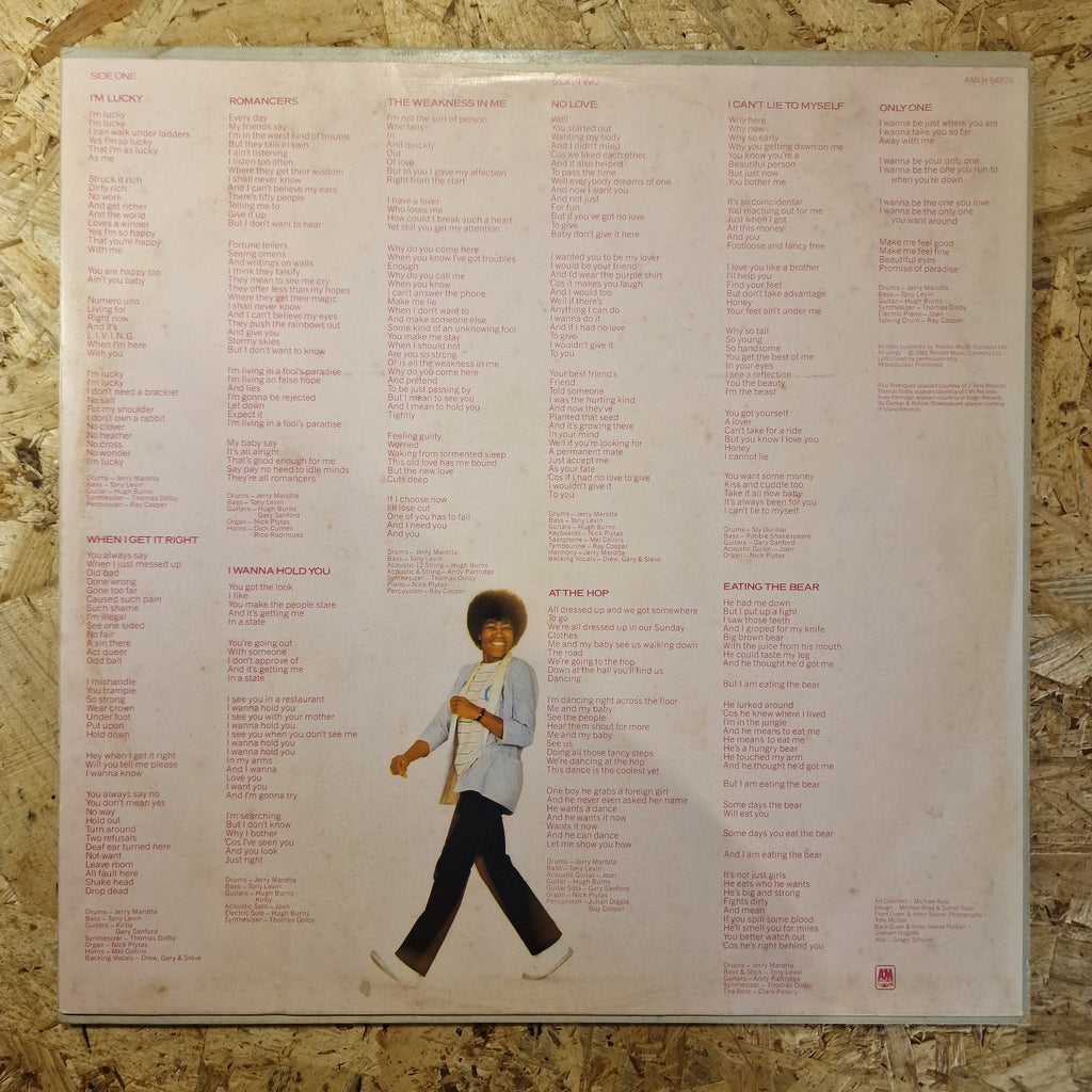 Joan Armatrading – Walk Under Ladders