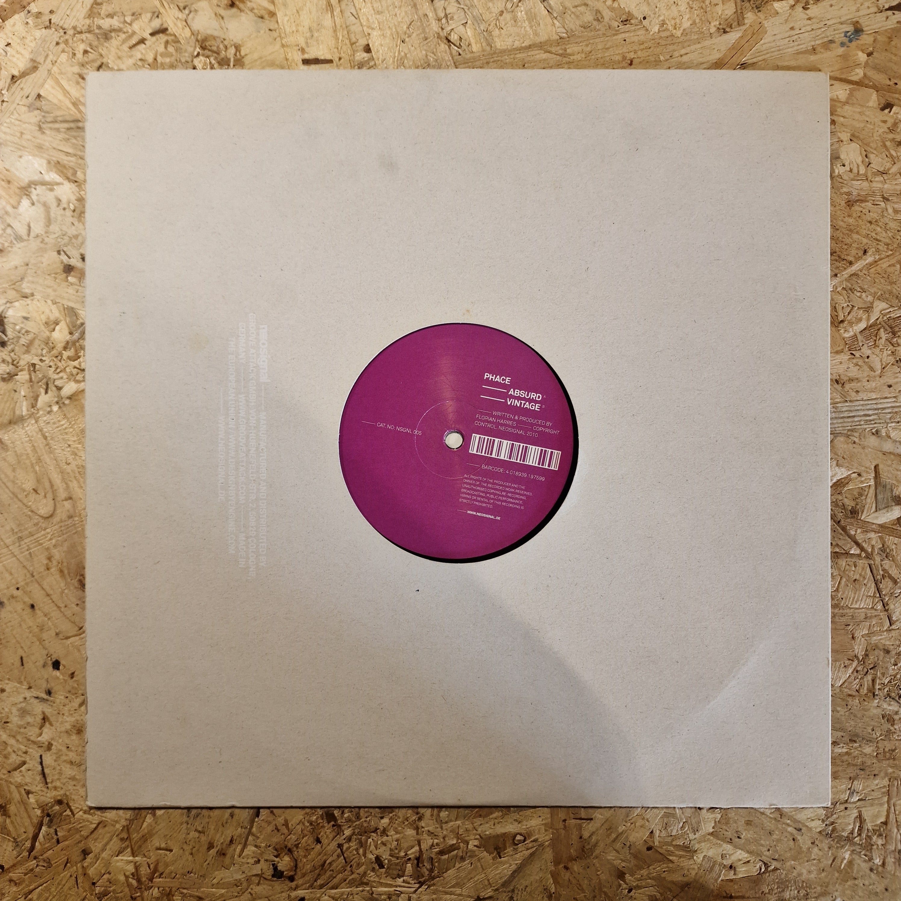 Phace – Absurd