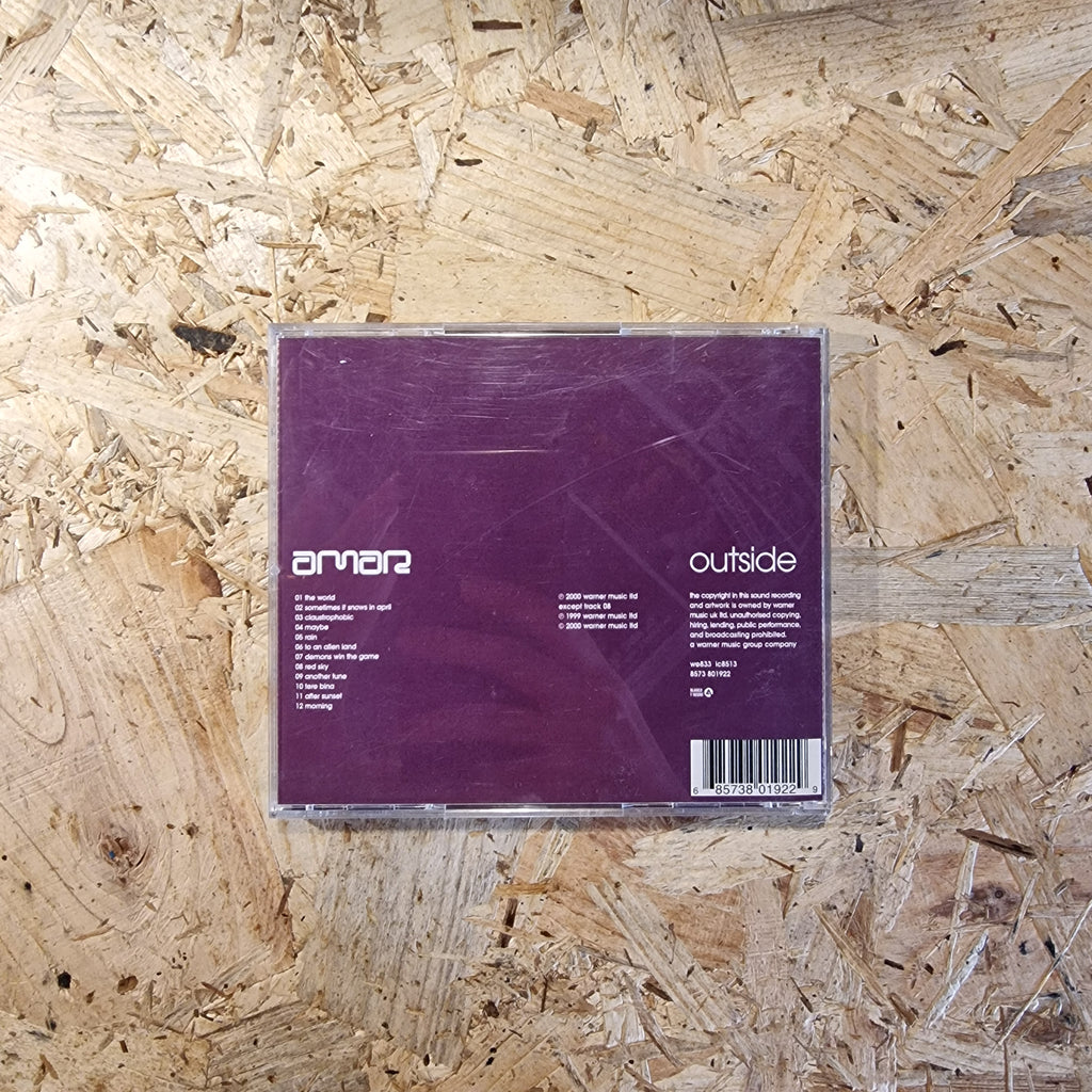 Amar – Outside