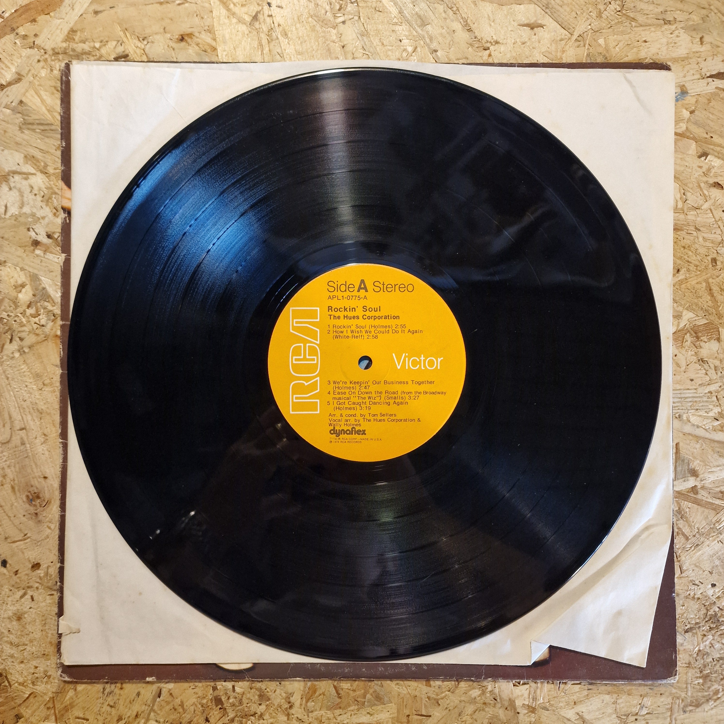 The Hues Corporation – Rockin' Soul