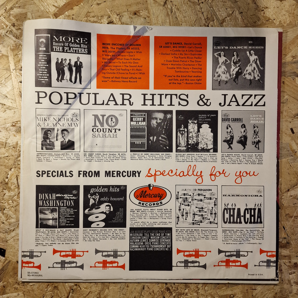 David Carroll And His Orchestra – Dance And Stay Young