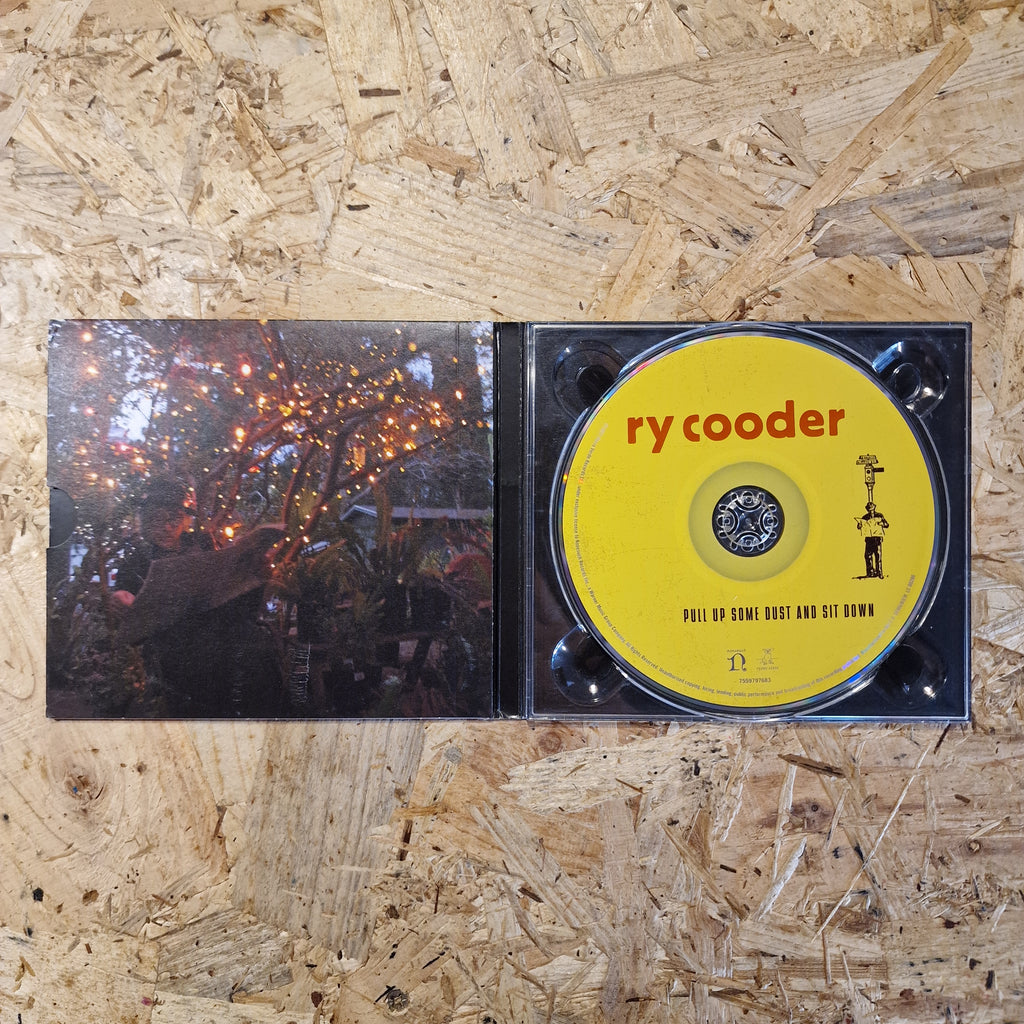 Ry Cooder – Pull Up Some Dust And Sit Down