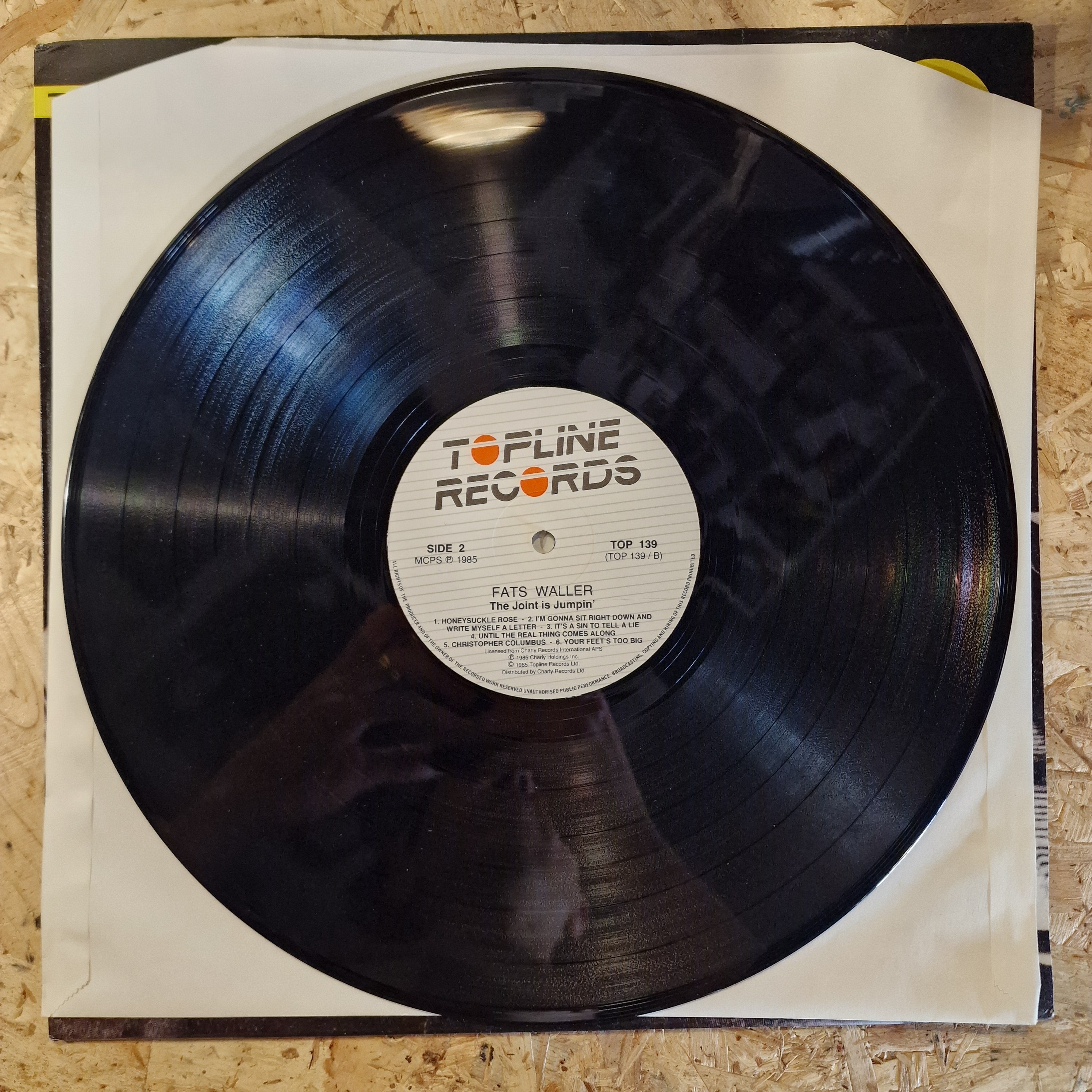 Fats Waller – The Joint Is Jumpin'