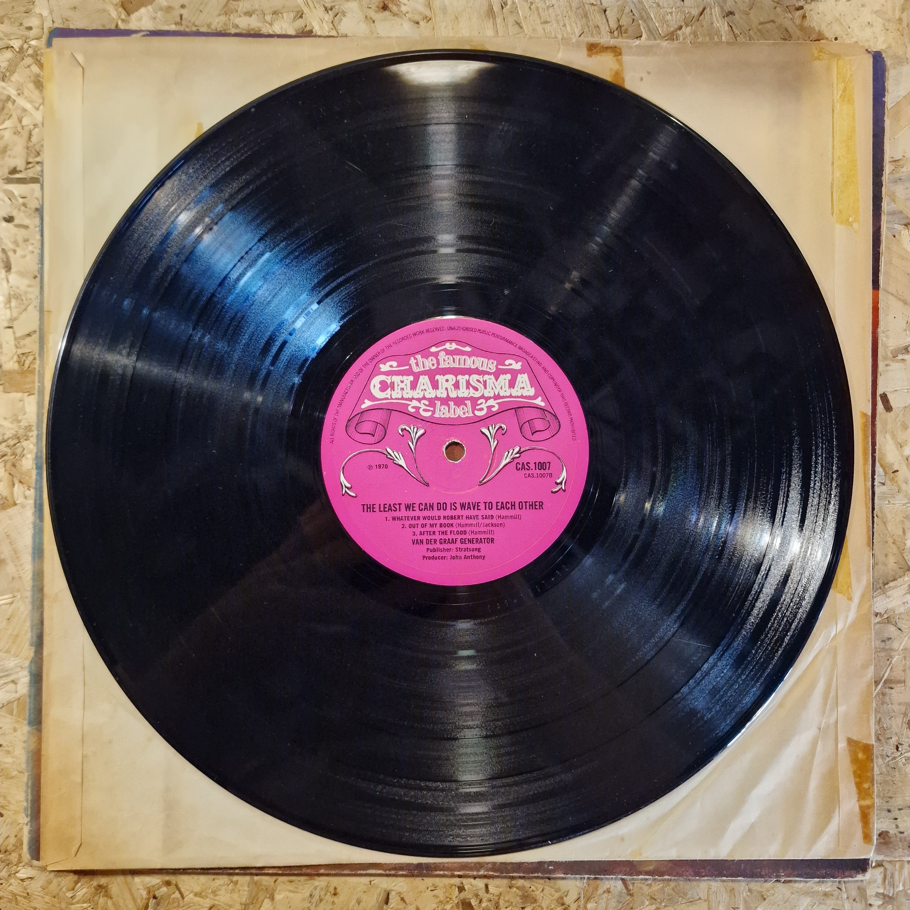 Van Der Graaf Generator – The Least We Can Do Is Wave To Each Other