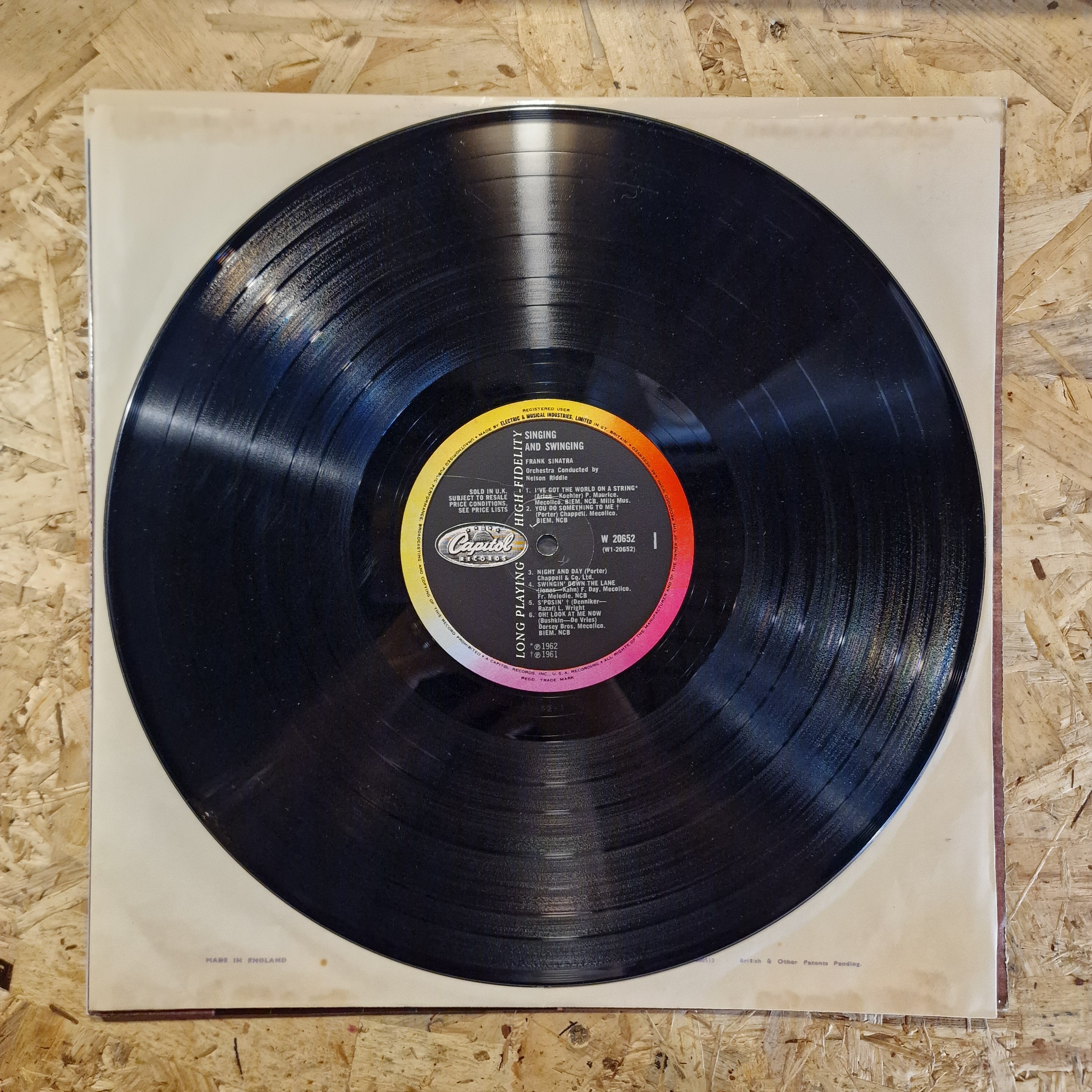 Frank Sinatra With Two Swinging Bands Billy May & Nelson Riddle – Singing And Swinging