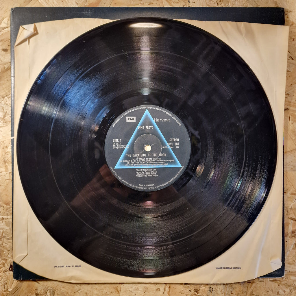 Pink Floyd – The Dark Side Of The Moon
