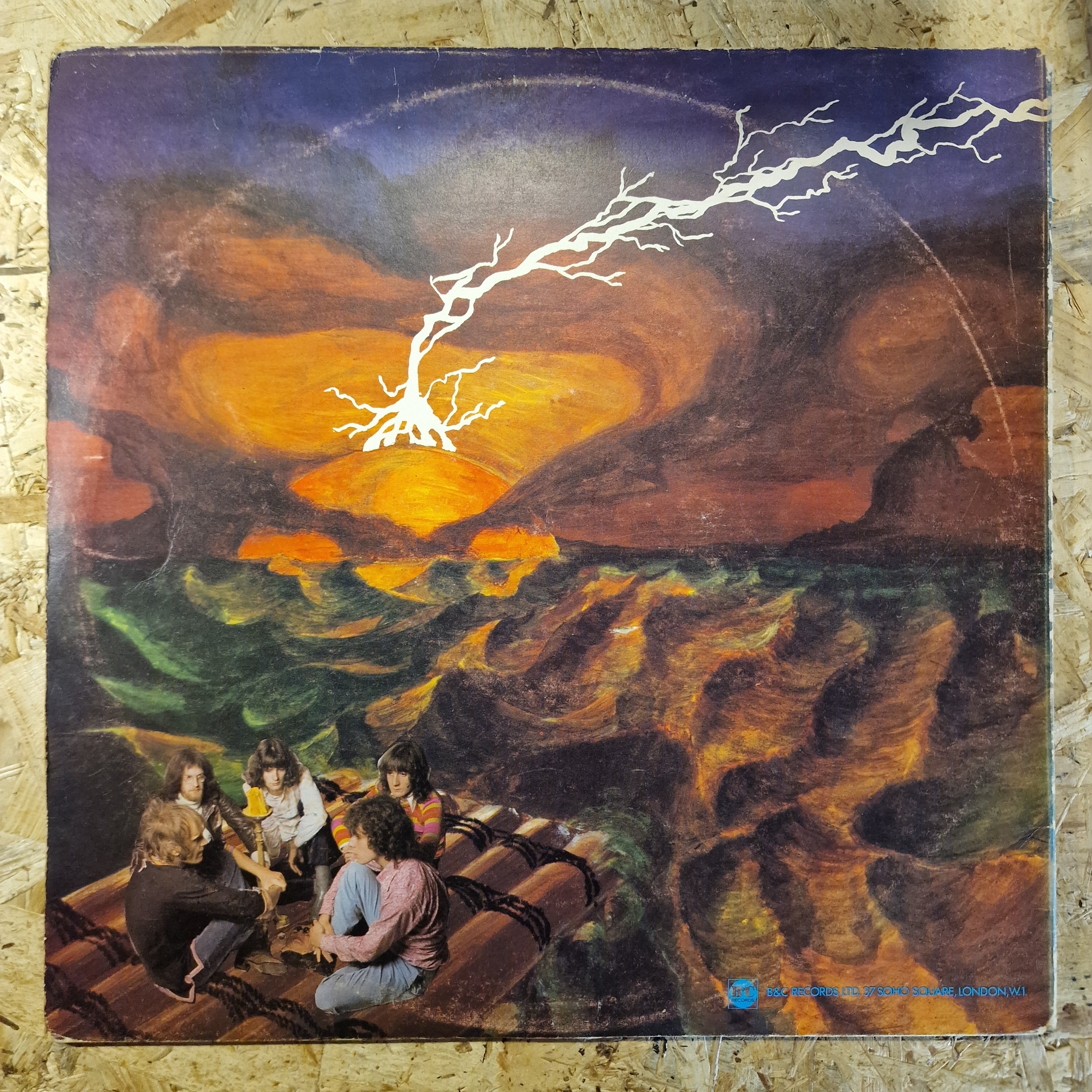 Van Der Graaf Generator – The Least We Can Do Is Wave To Each Other