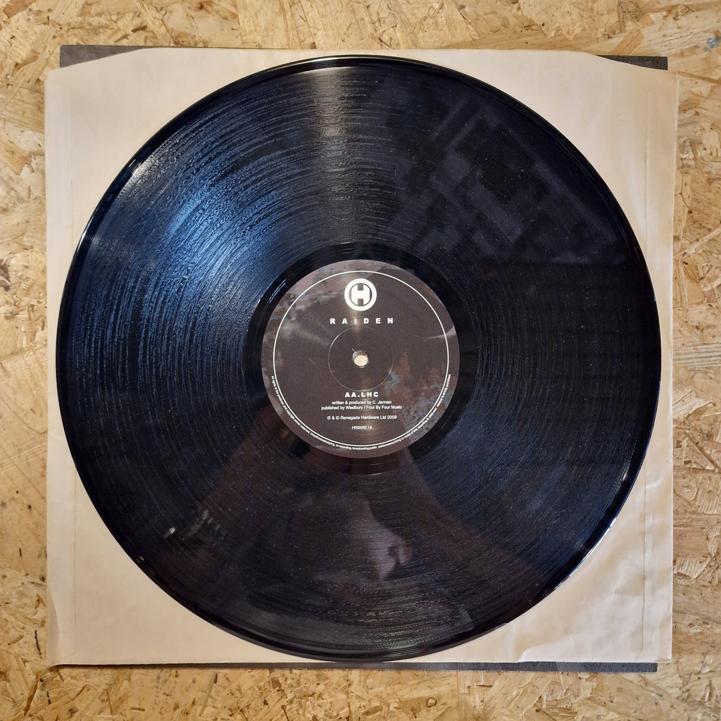 Raiden – La Luna / LHC