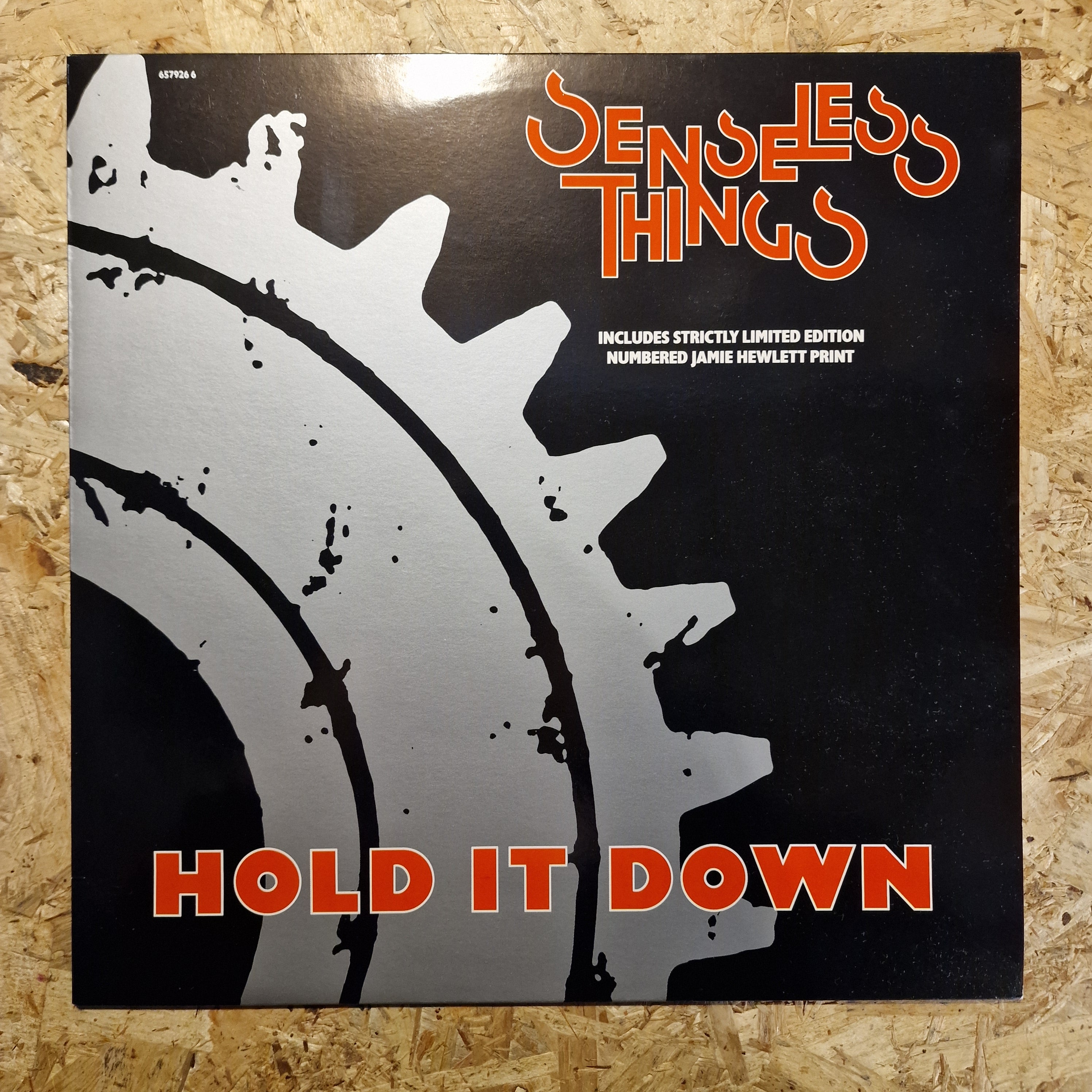Senseless Things – Hold It Down