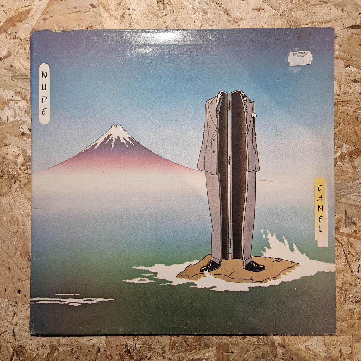 Camel – Nude