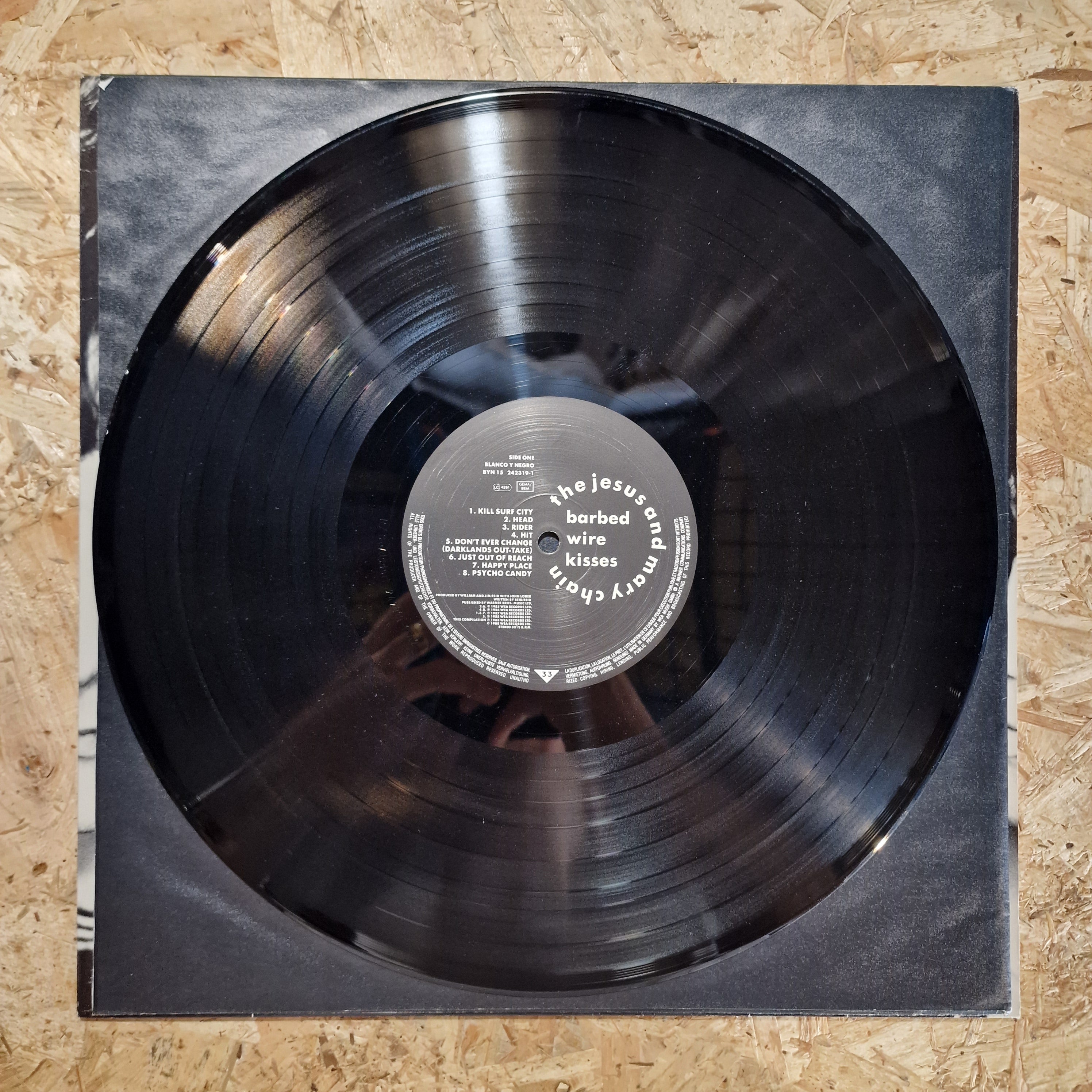 The Jesus And Mary Chain – Barbed Wire Kisses (B-Sides And More)