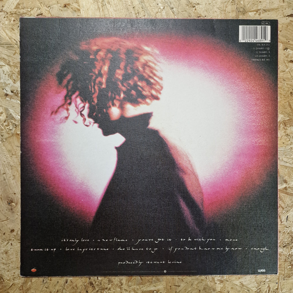 Simply Red – A New Flame