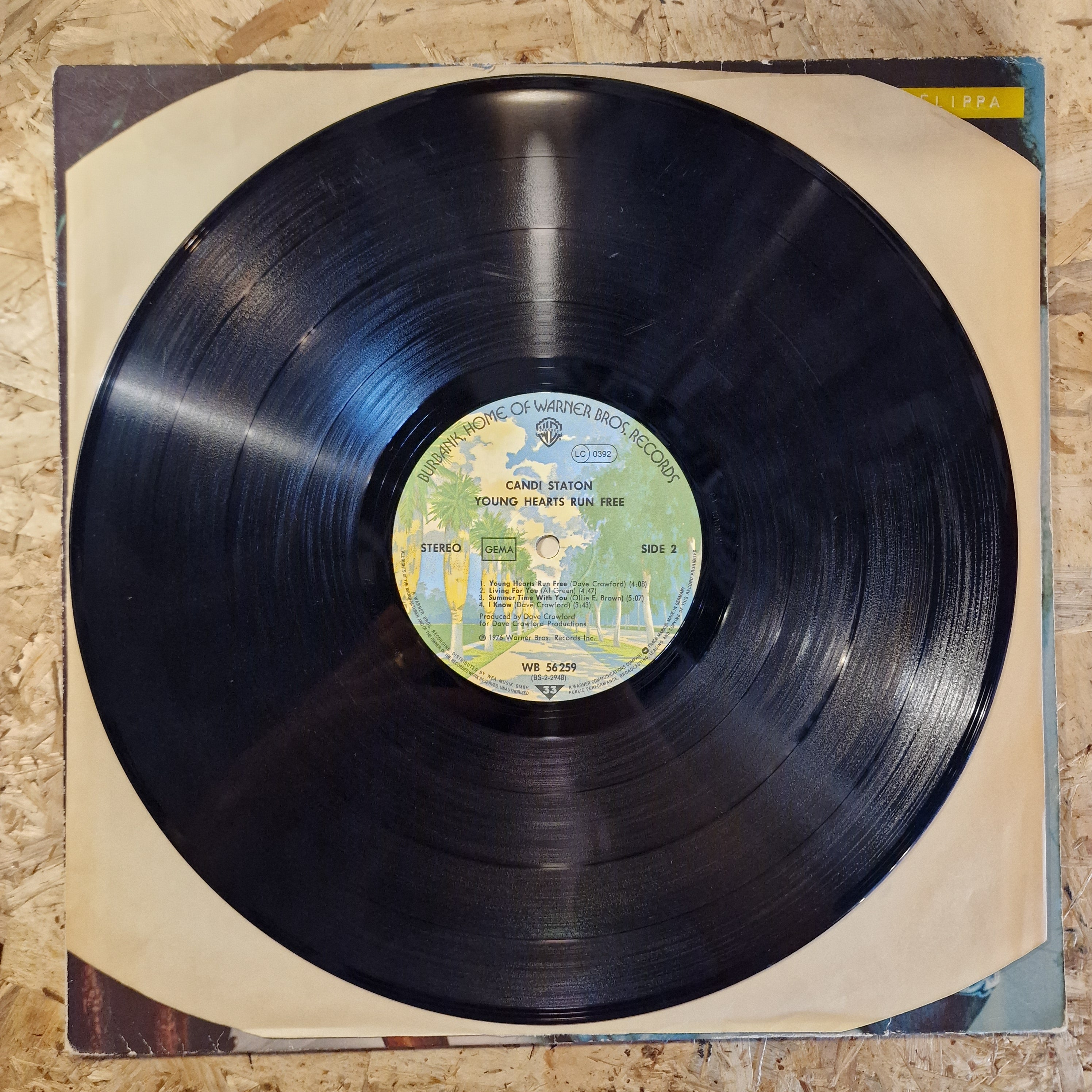 Candi Staton – Young Hearts Run Free