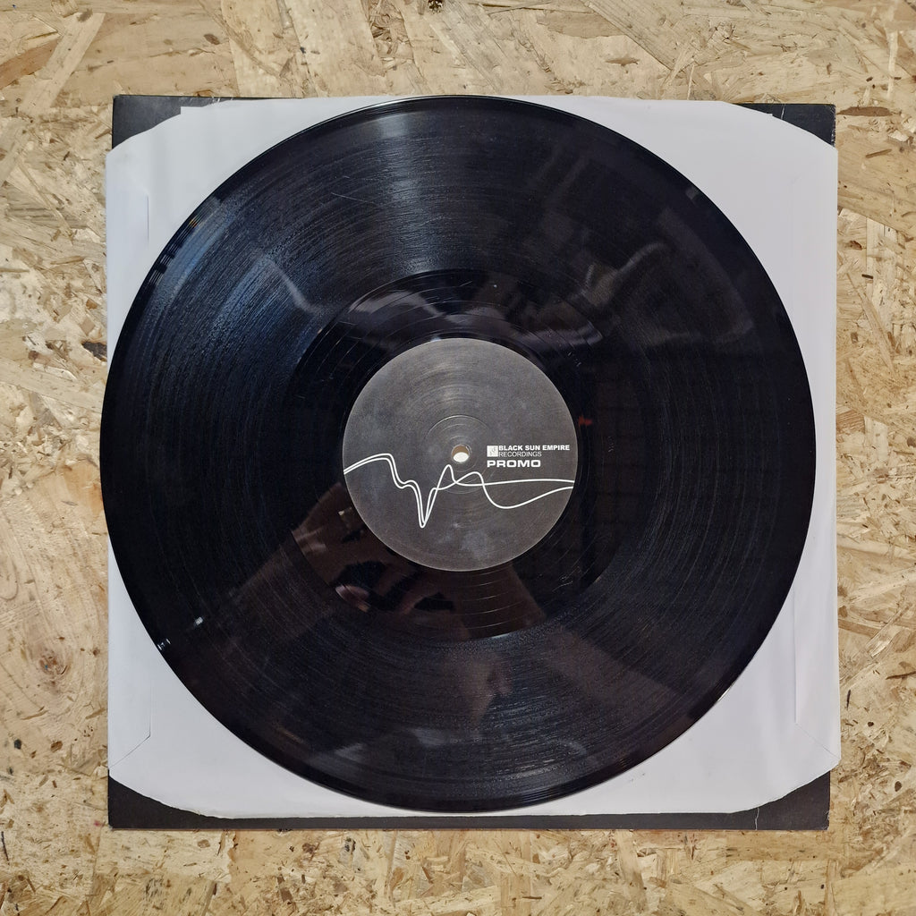 N.Phect / Black Sun Empire & N.Phect – Musclecar / Taurinel