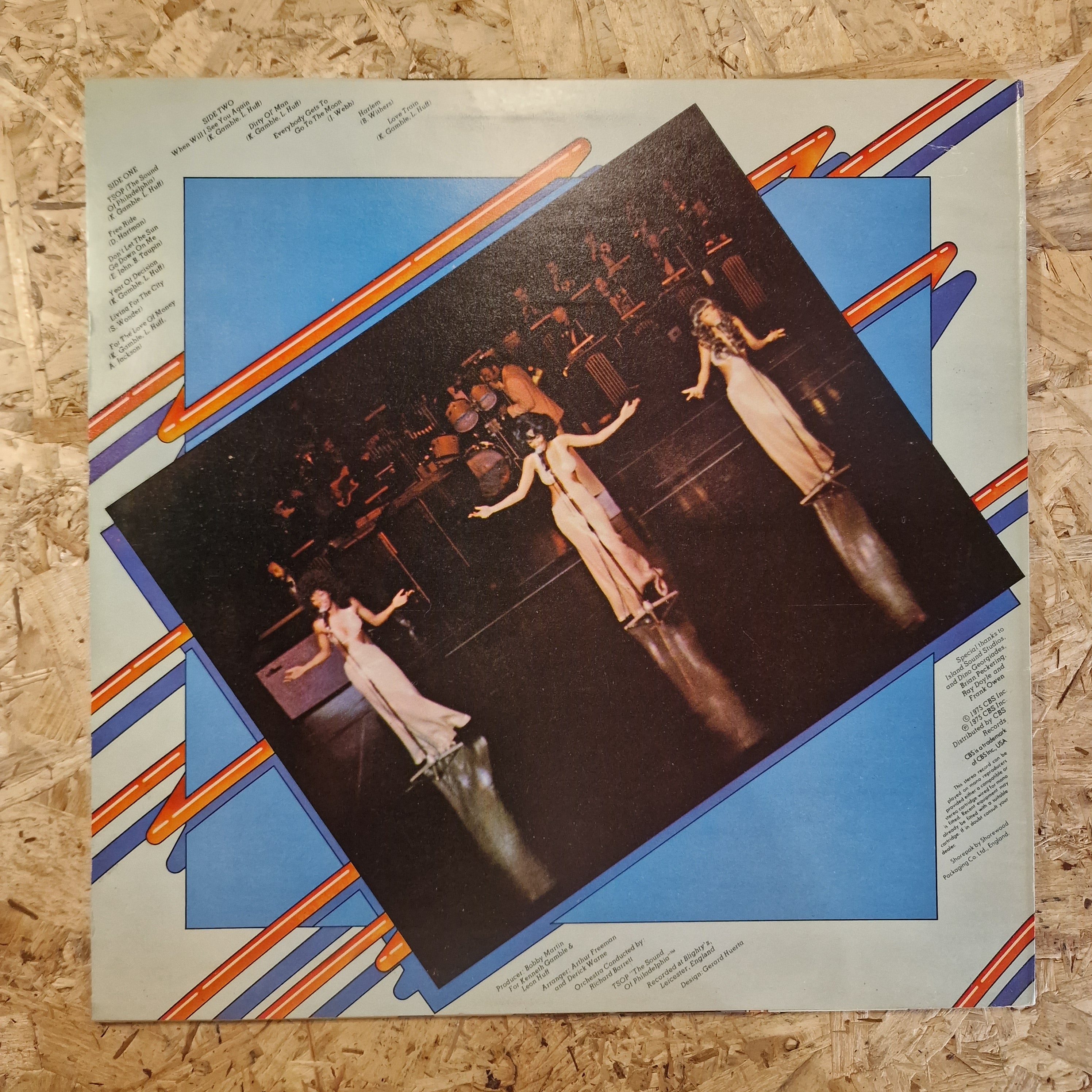 The Three Degrees – The Three Degrees Live