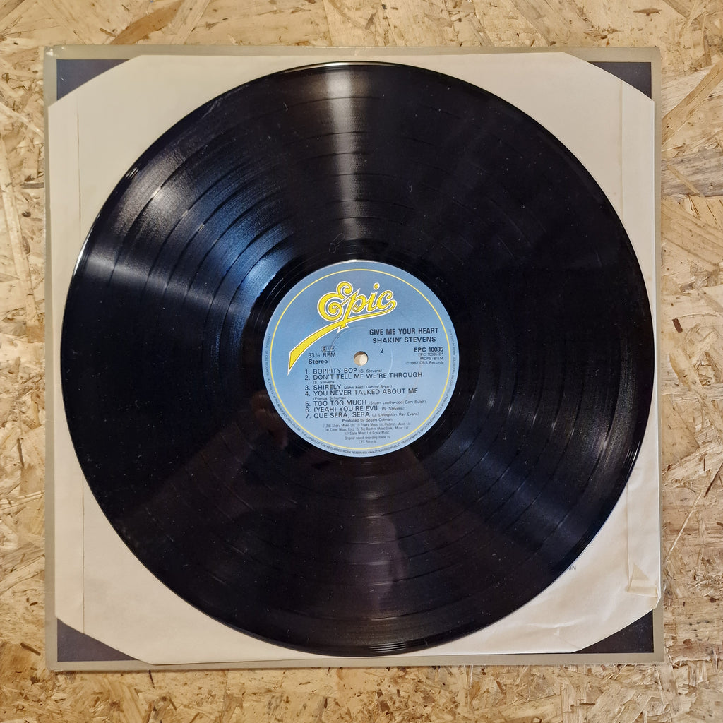 Shakin' Stevens – Give Me Your Heart Tonight