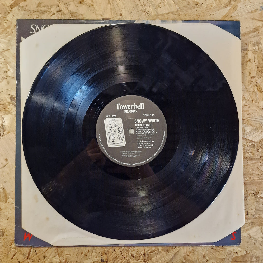 Snowy White – White Flames