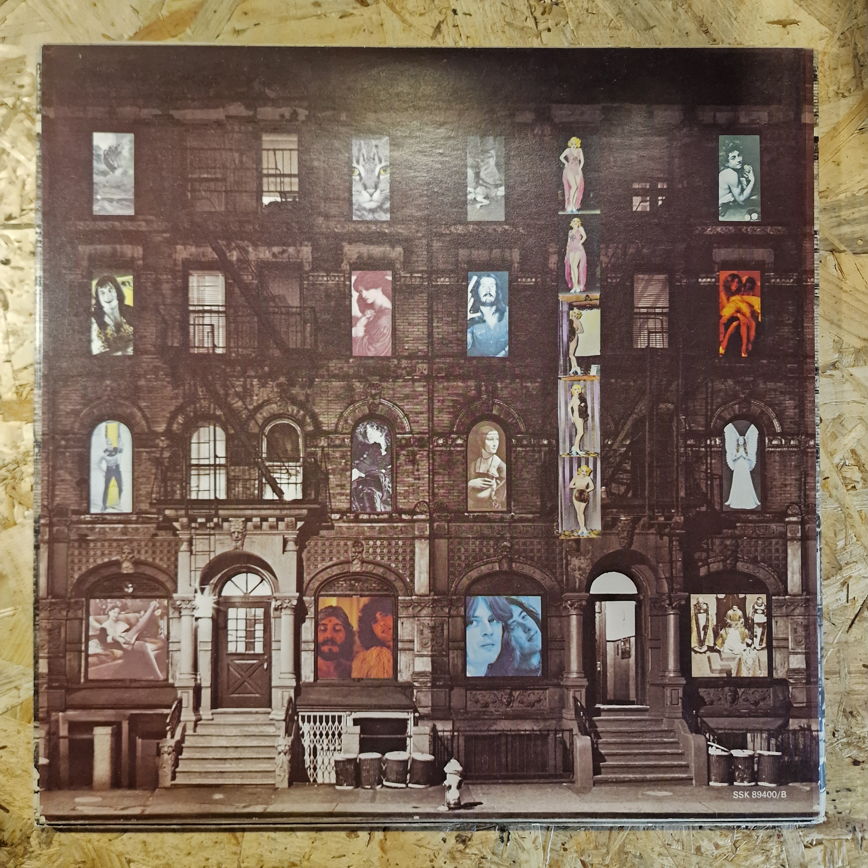 Led Zeppelin – Physical Graffiti