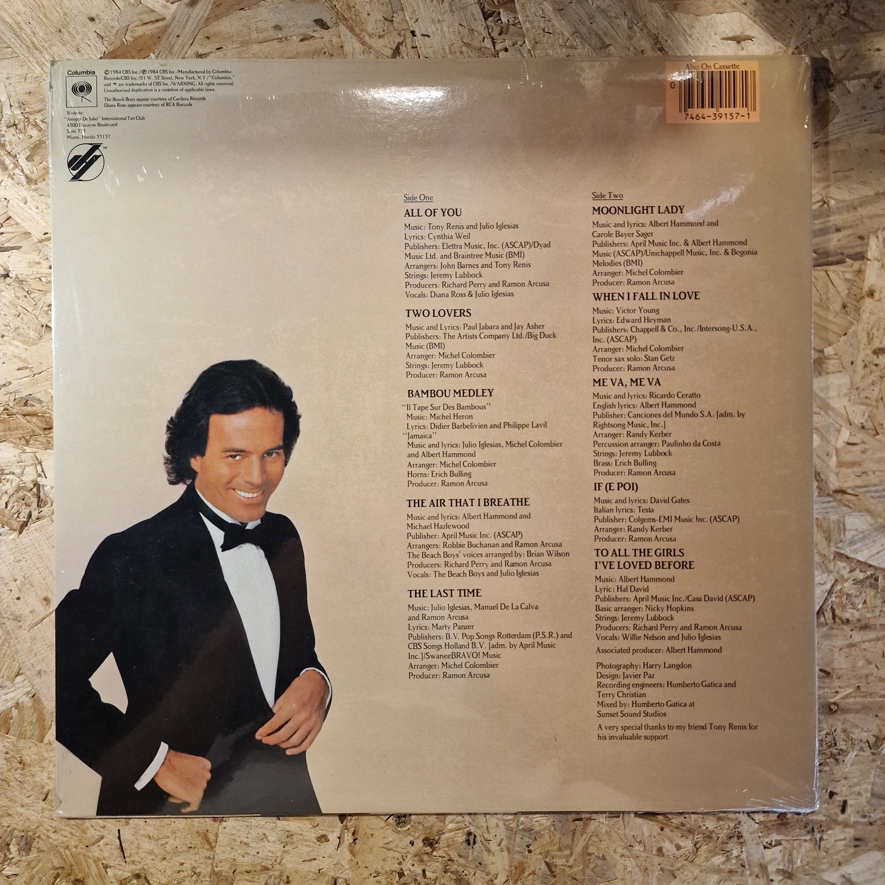 Julio Iglesias – 1100 Bel Air Place