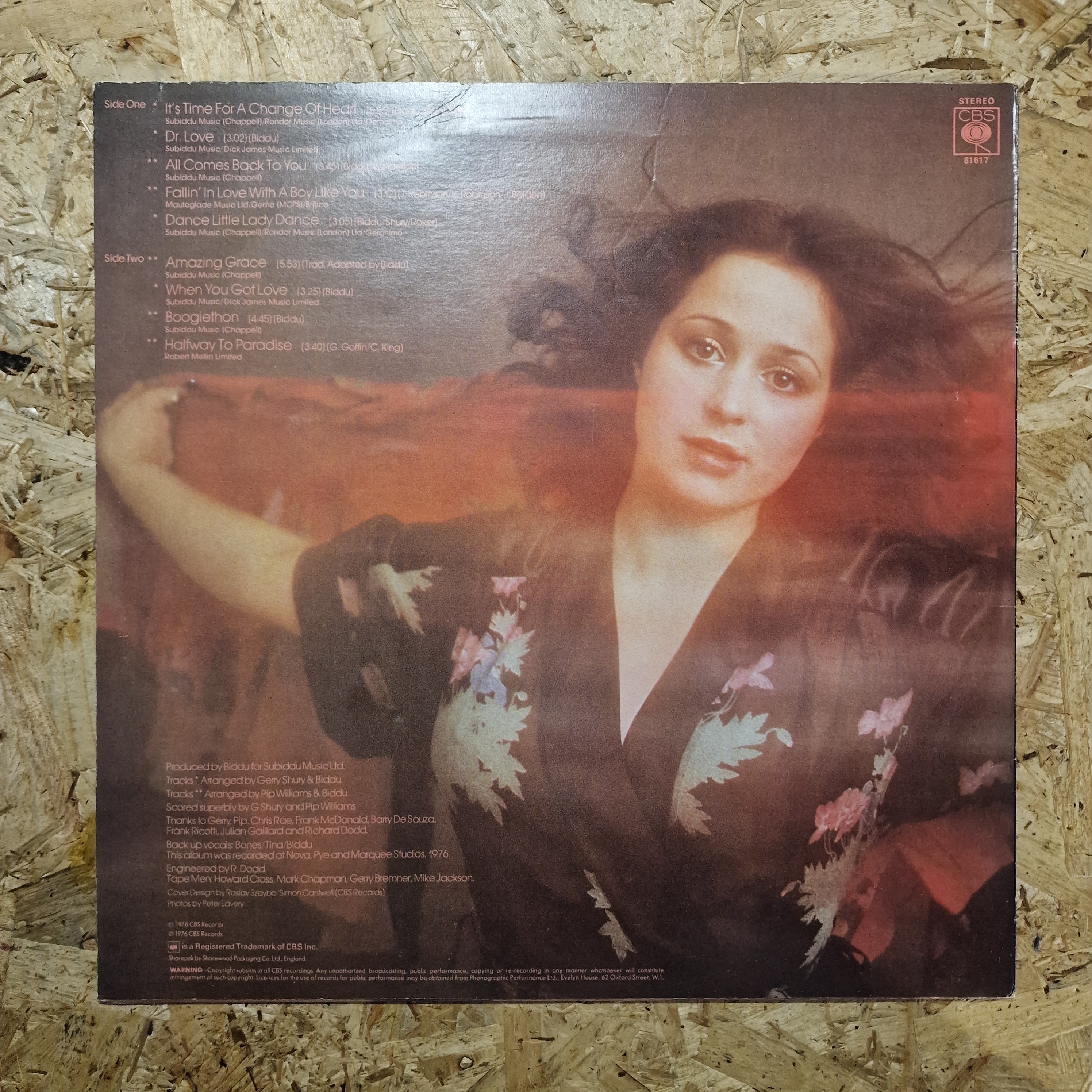 Tina Charles – Dance Little Lady