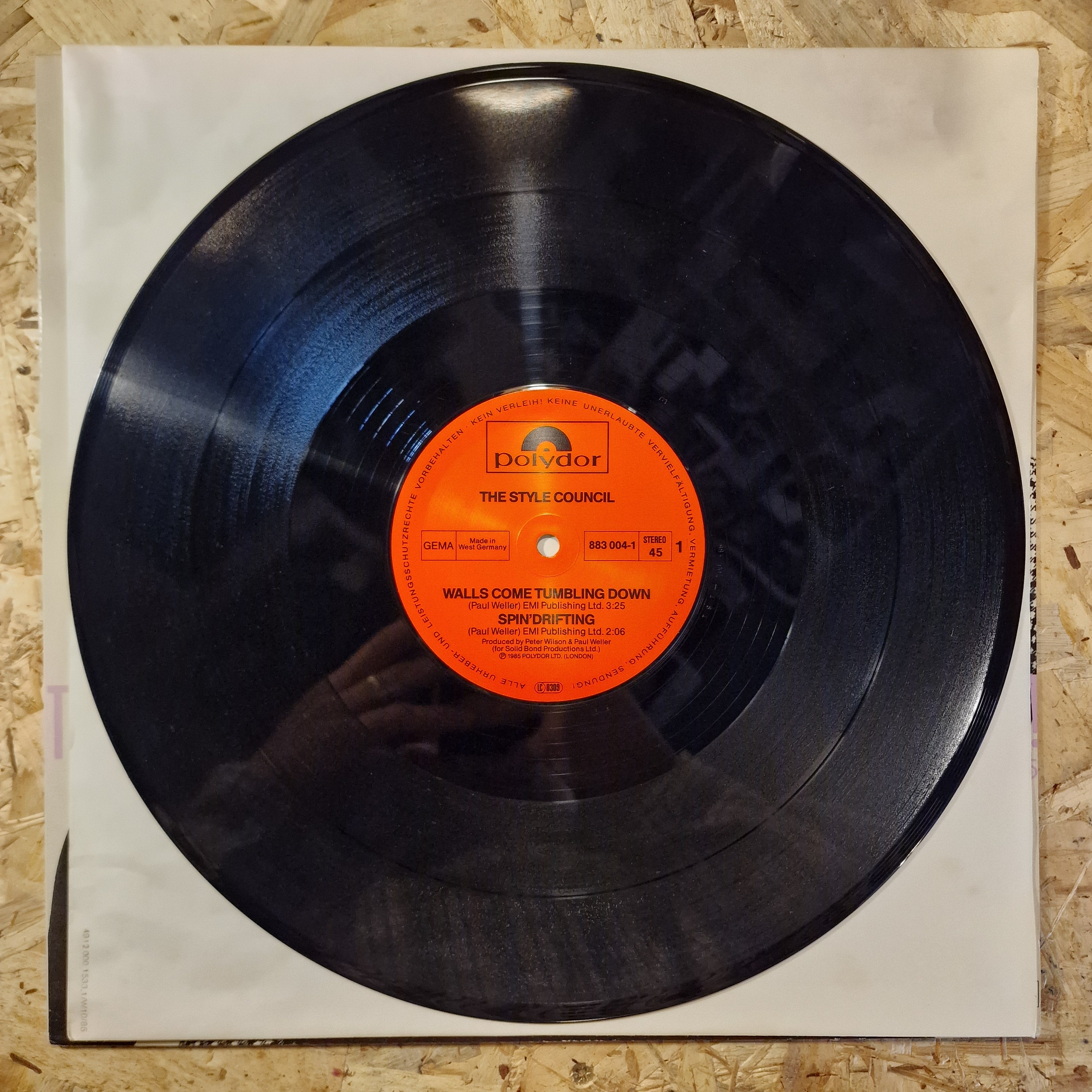 The Style Council – Walls Come Tumbling Down!