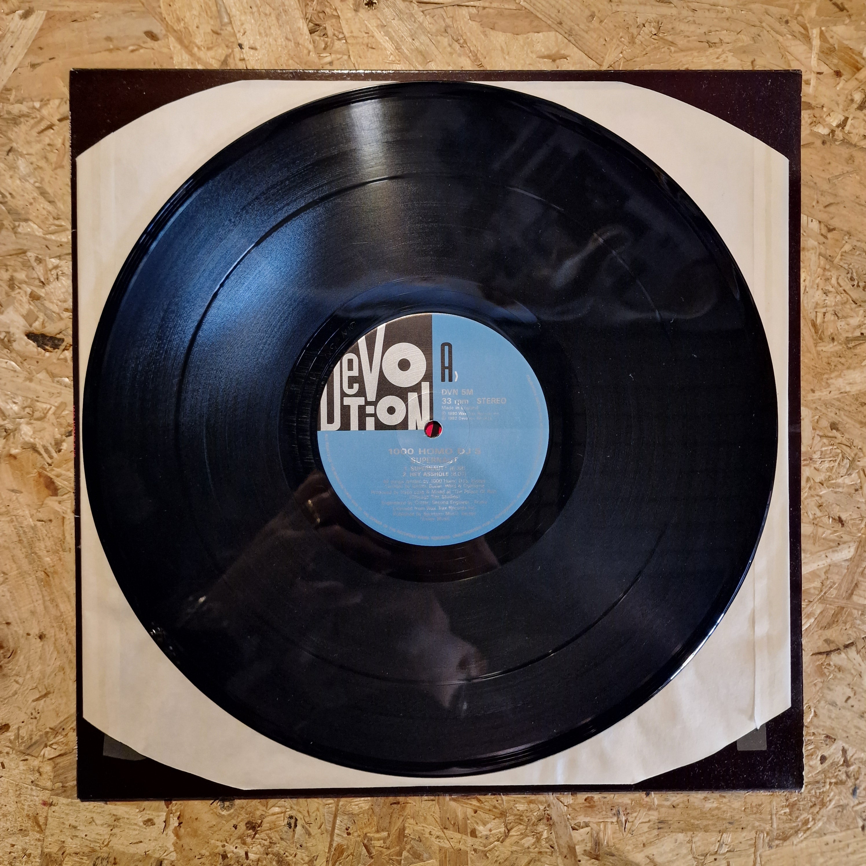 1000 Homo DJs – Supernaut