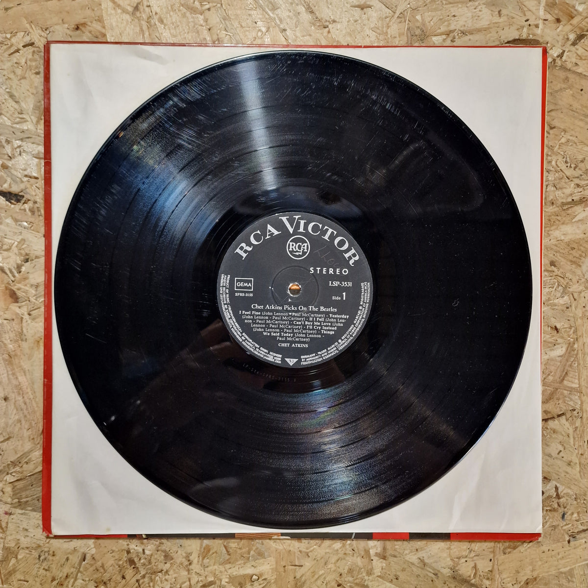 Chet Atkins – Picks On The Beatles