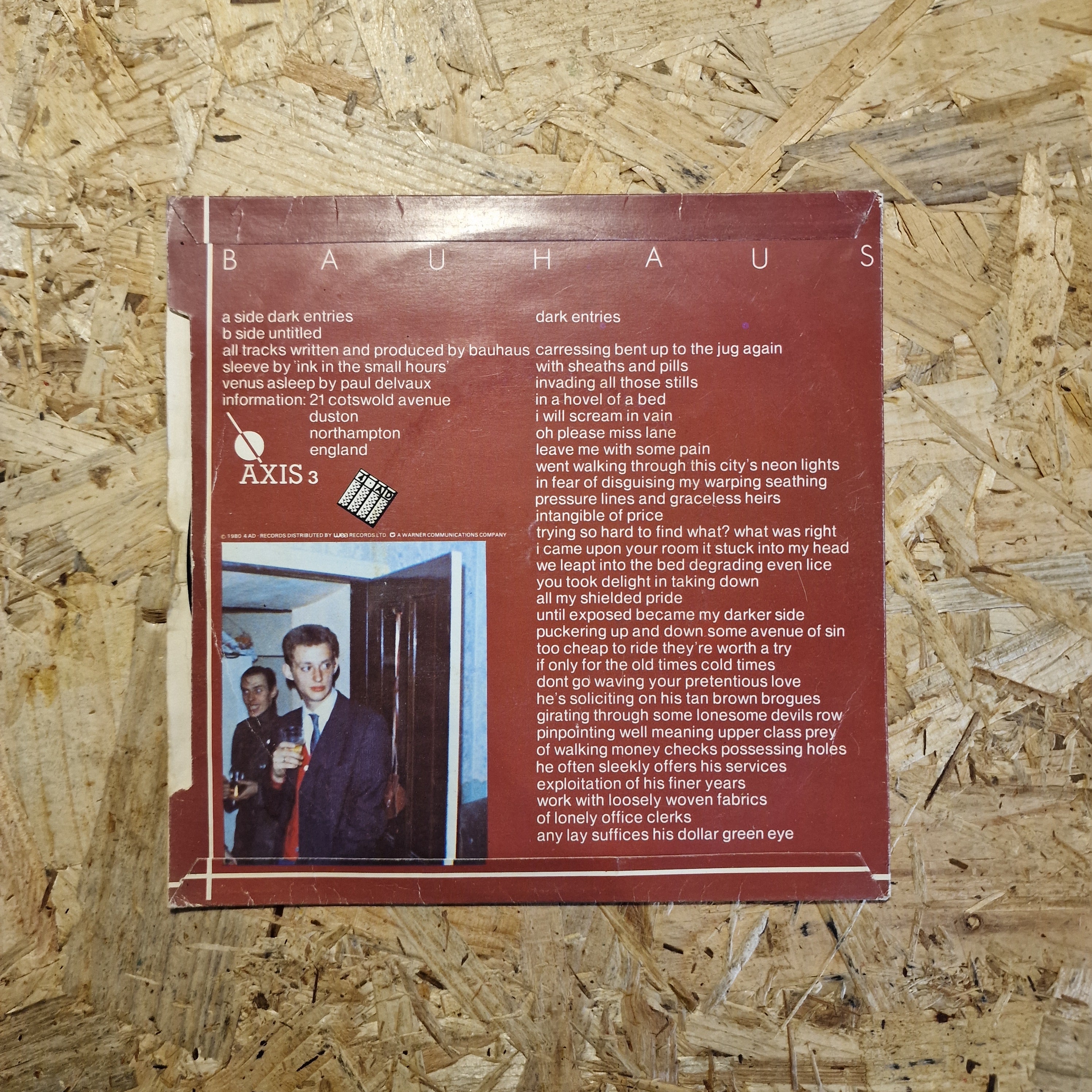 Båuhåus – Dark Entries