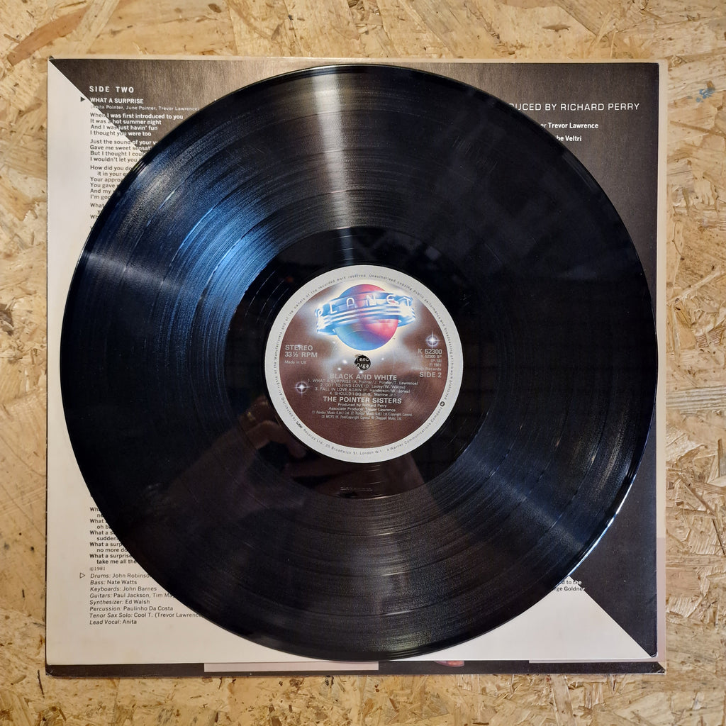 Pointer Sisters – Black & White