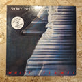 Snowy White – White Flames