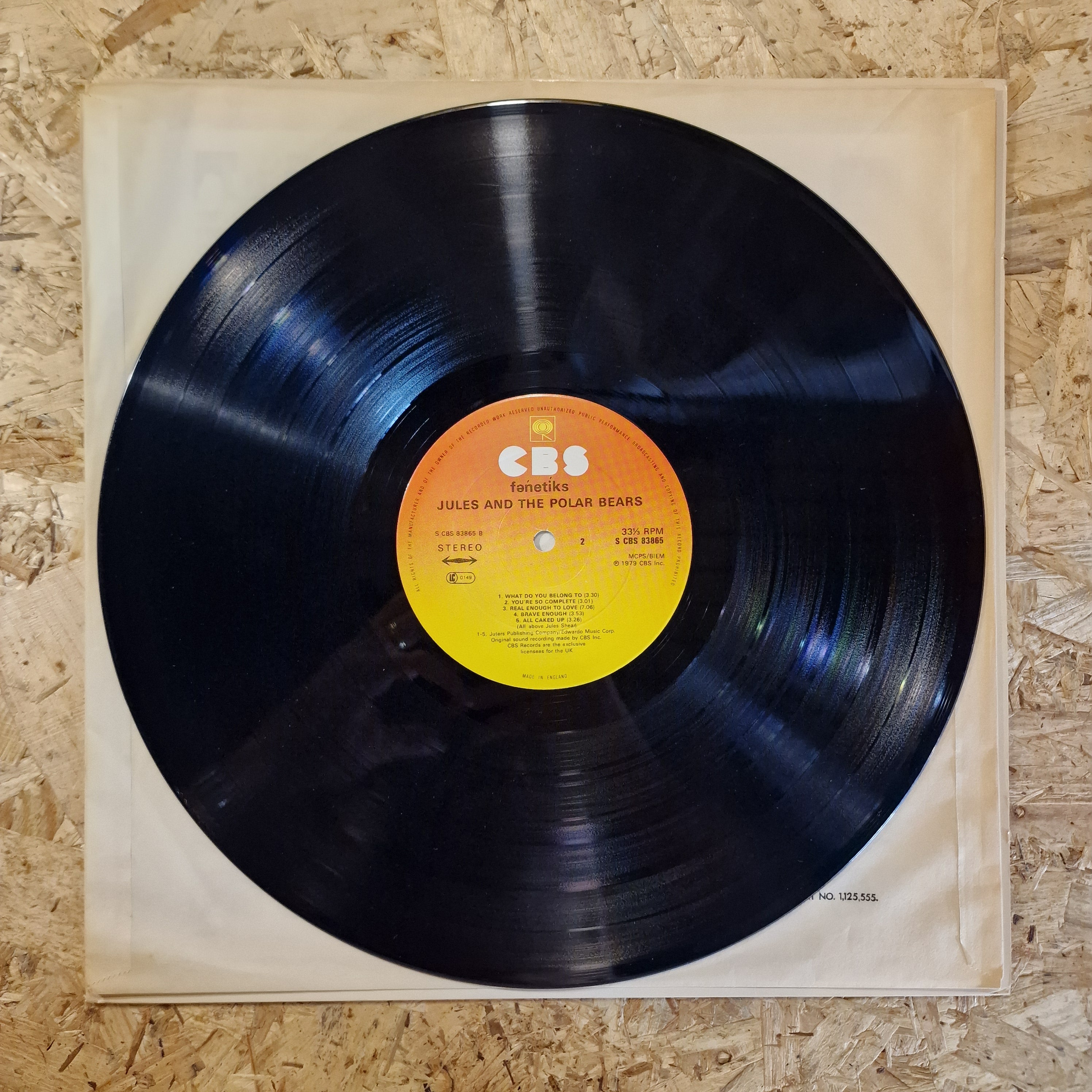 Jules And The Polar Bears – fǝnĕtĭks (Phonetics)